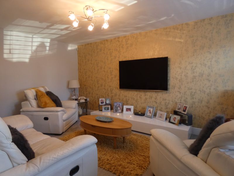 Lounge- click for photo gallery